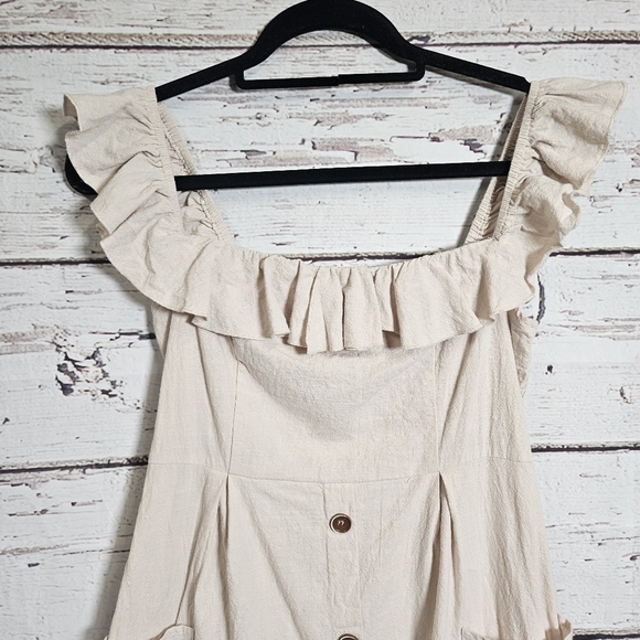 Cupshe ruffle button dress - Picture 3 of 9